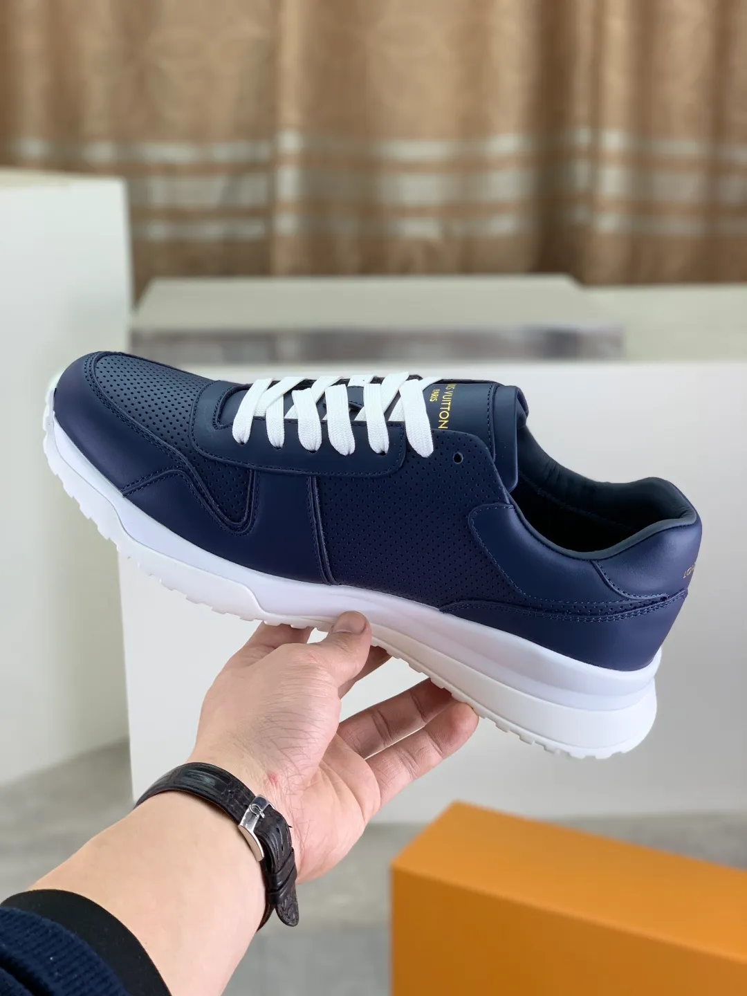 Men's men's shoes P680 new style 💶[LOUIS VUITTON] (original order) new style 🍀LV Louis Vuitton * - top version of LV classic trendy shoes! Use imported original cowhide and water-dyed cowhide lining. The latest original wear-resistant TPU combination outsole! High quality products! Multiple colors available, code number: 39-45 (46 customized)
